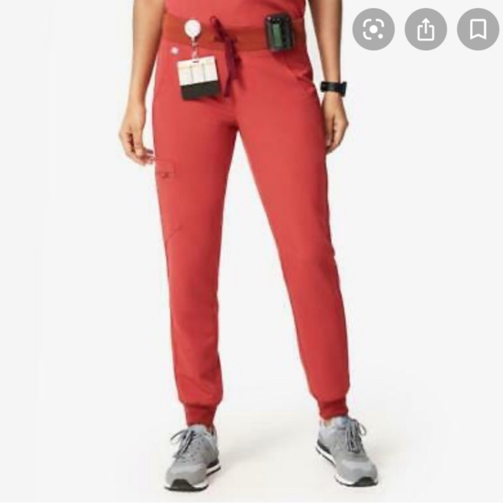 NWT Figs Limited Edition‎ Zamora Jogger Scrub Pants in Clay.